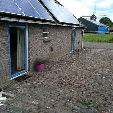 Logeerruimte In Gerenoveerde Boerderij In Wachtum Apartment Luaran gambar
