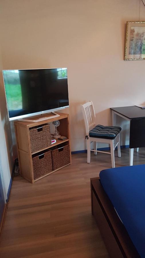 Logeerruimte In Gerenoveerde Boerderij In Wachtum Apartment Luaran gambar
